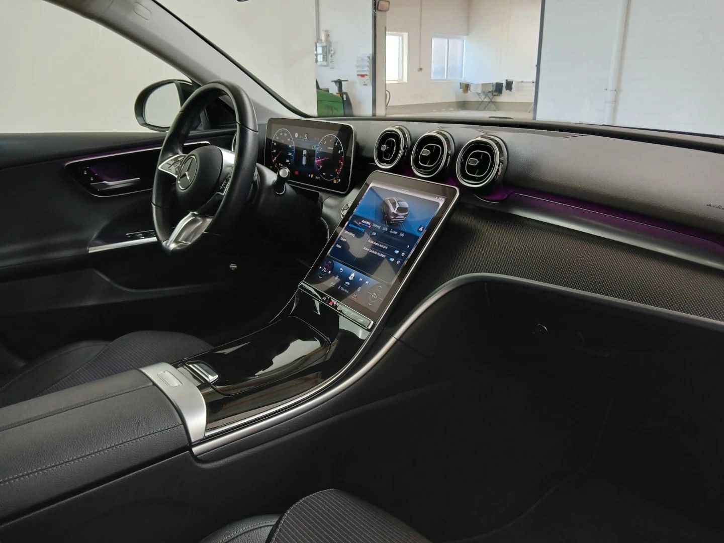 Fahrzeugabbildung Mercedes-Benz C 180 T-Modell Avantgarde MBUX Ambiente Kamera