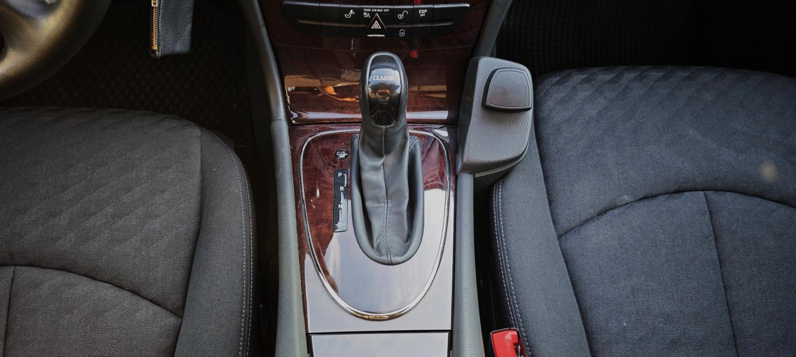 Mercedes-Benz E 220 CDI Rentner/AHK/Klima/Garagenfahrzeug