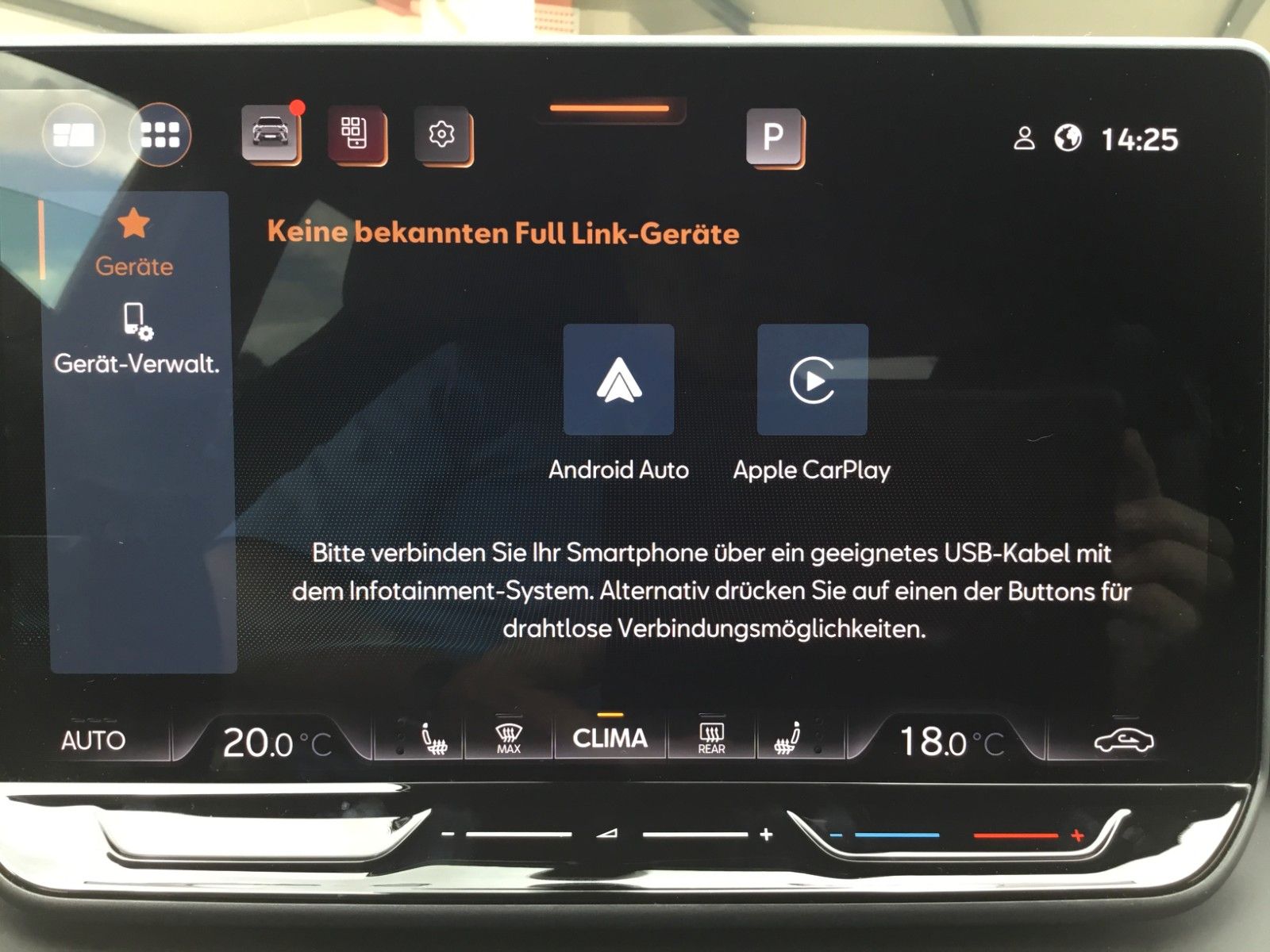 Fahrzeugabbildung CUPRA Terramar 1.5 eTSI DSG+AHK+Pano+360°+Headup+ACC
