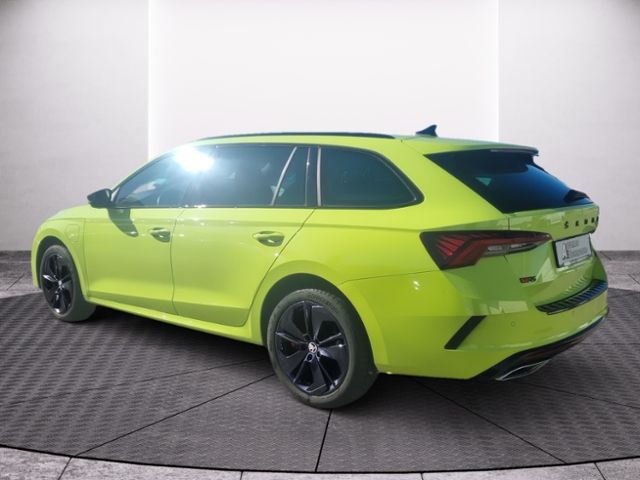Fahrzeugabbildung SKODA Octavia Combi 1.4 TSI iV RS 180KW NAVI COLUMBUS