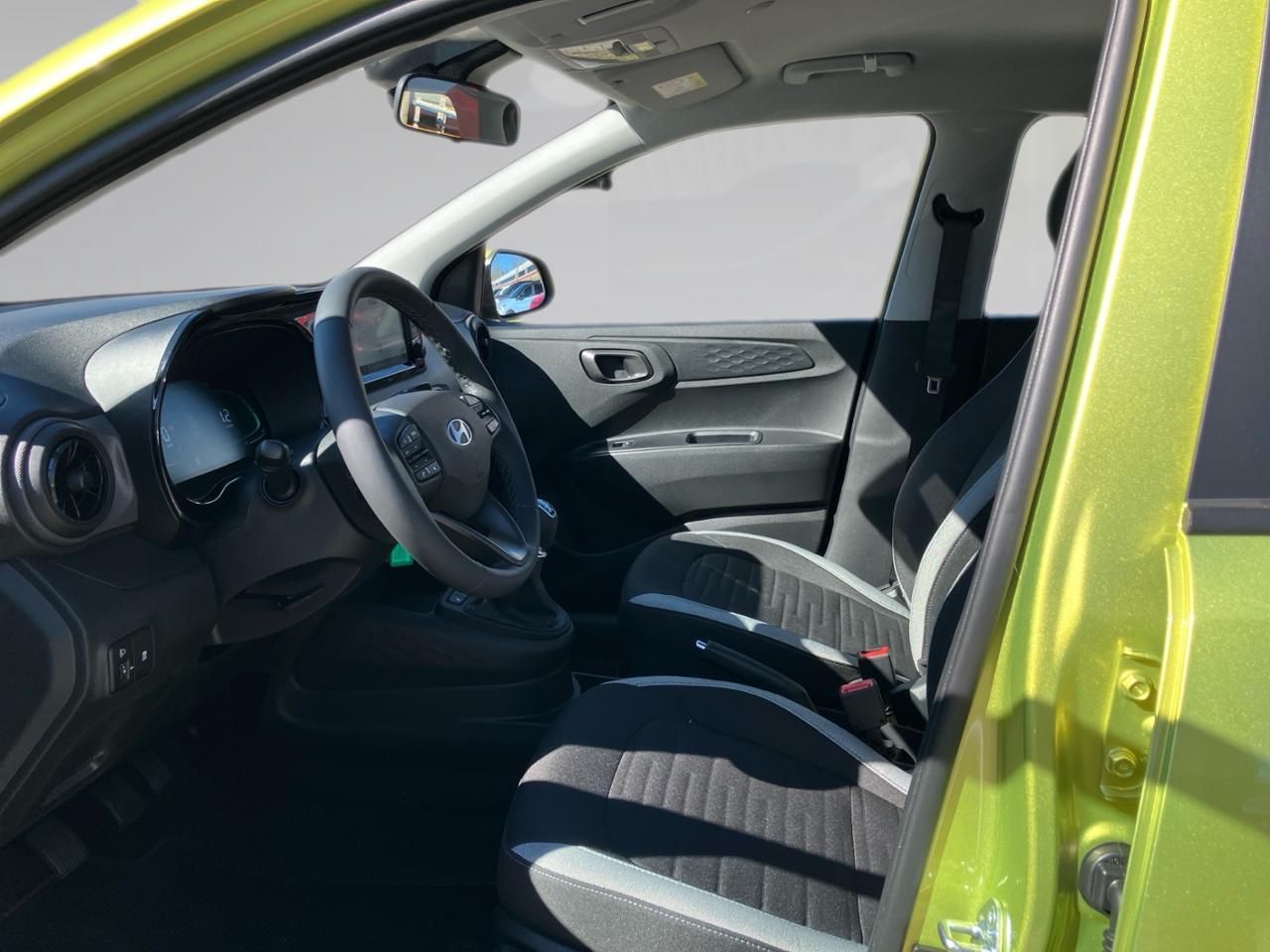 Fahrzeugabbildung Hyundai i10 Trend Fernlichtass. Kam. LM Navi PDC SHZ