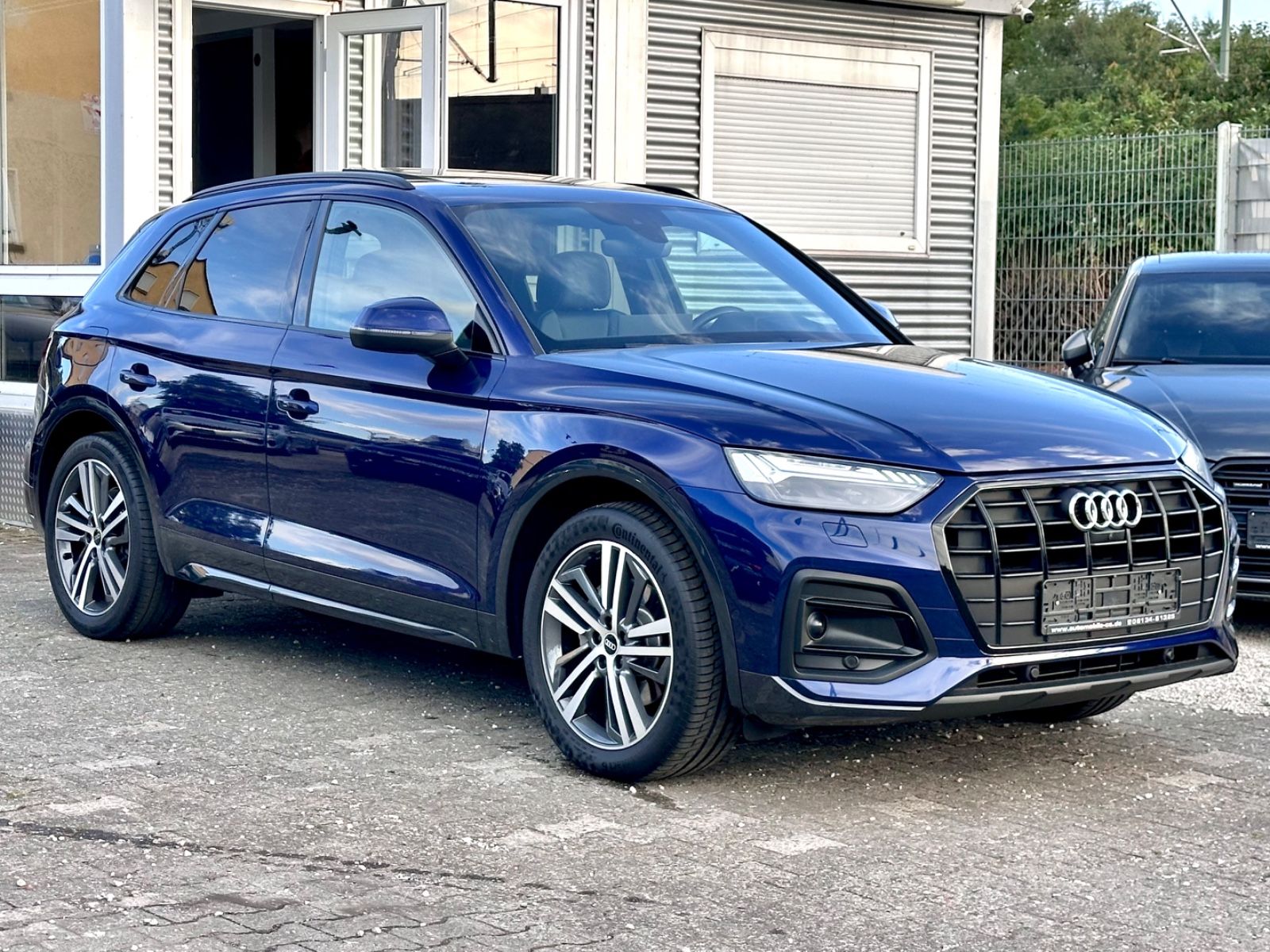 Fahrzeugabbildung Audi Q5 35 TDI *Pano+ACC+Matrix+HUD+360°+Keyless*