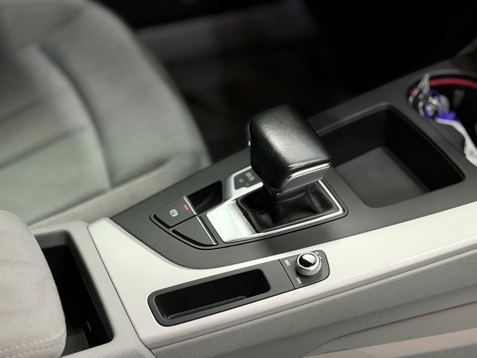 Fahrzeugabbildung Audi A4 Avant 35 TDI advanced|MATRIX|LCI|RF-KAMERA