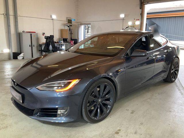 TESLA Model S Dual 75D