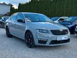 Skoda Octavia 2.0 TSI RS Lim.|1.Hand |KeylessGo | ACC - Skoda Octavia mit Benzin-Antrieb: Limousine, 1.2