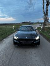 BMW M2 Schaltgetriebe HUD M-Sportsitze Beige Carbon - gebrauchte BMW M2 aus dem Jahr 2023