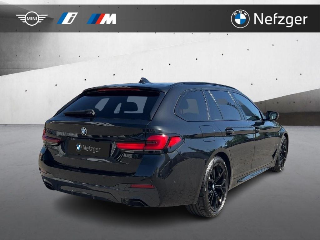 BMW 520 i Touring M Sport LED HUD RFK HiFi Ambiente foto 4