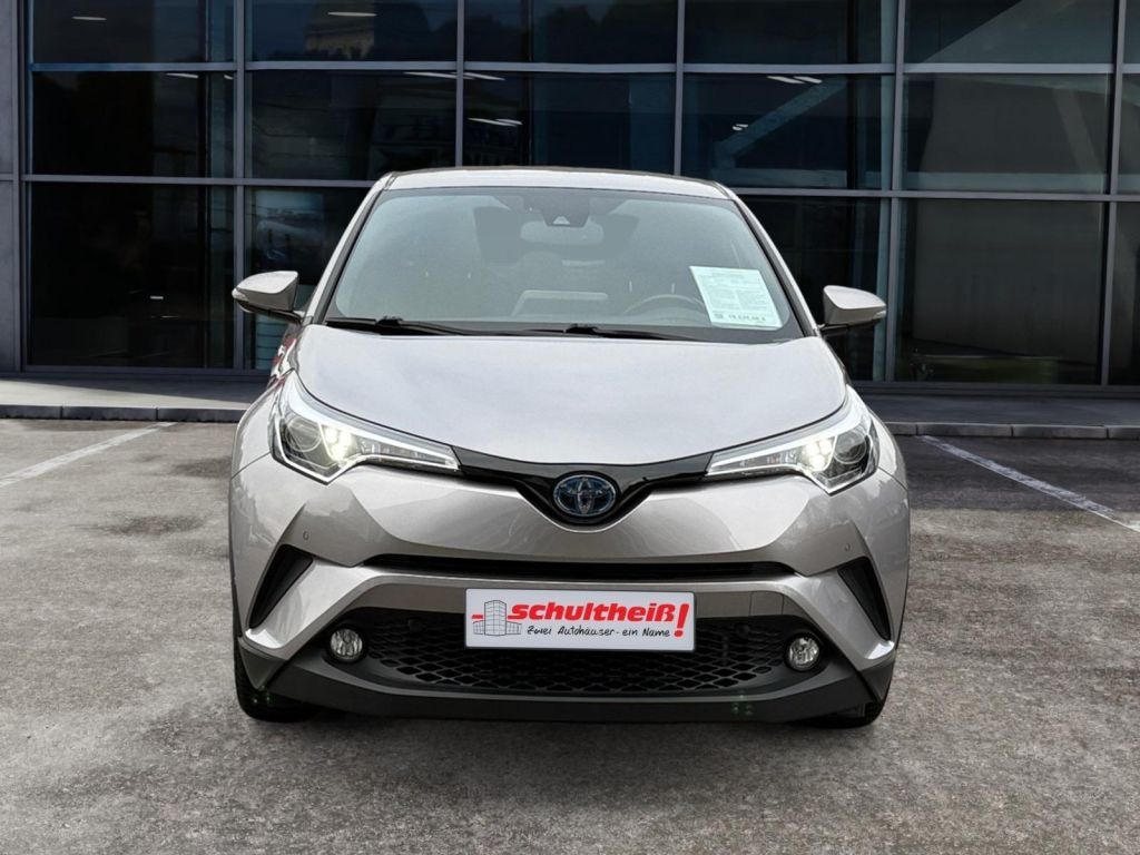 Fahrzeugabbildung Toyota C-HR Hybrid Club