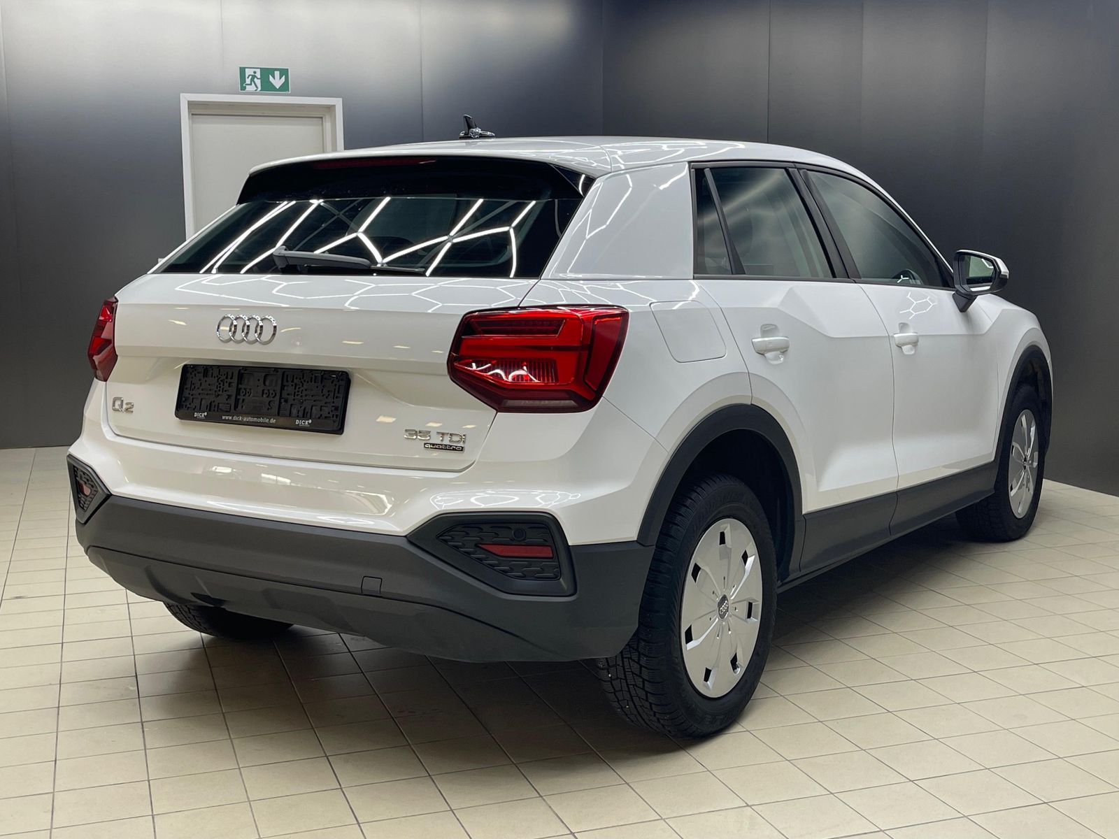 Fahrzeugabbildung Audi Q2 35d Quatt S-Tr. LED+KLIMAUT+HIFI+APS+DAB+ACC