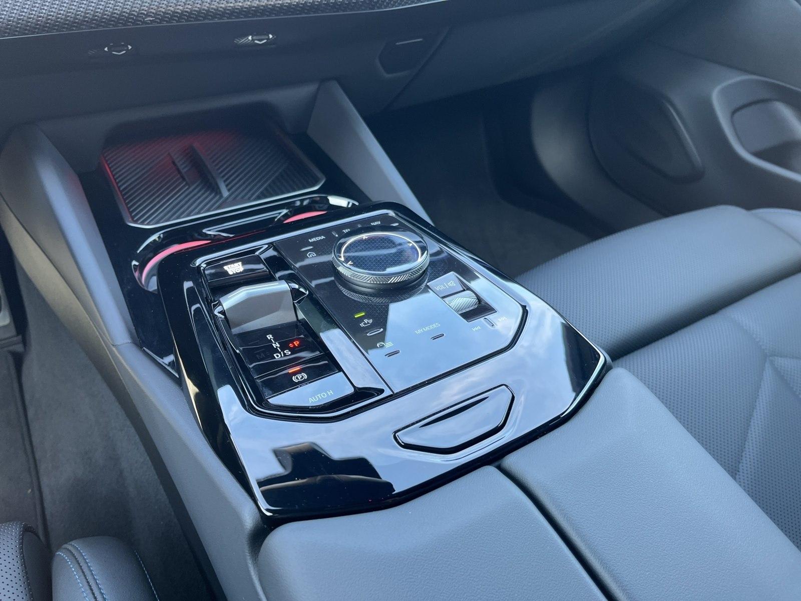 BMW 530e xDrive AHK 360° HEAD-UP SITZBELÜFT RFK HIFI