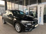BMW X1 Sitzheizung, Panoramadach, Klimaanlage - BMW X1: Schwarz
