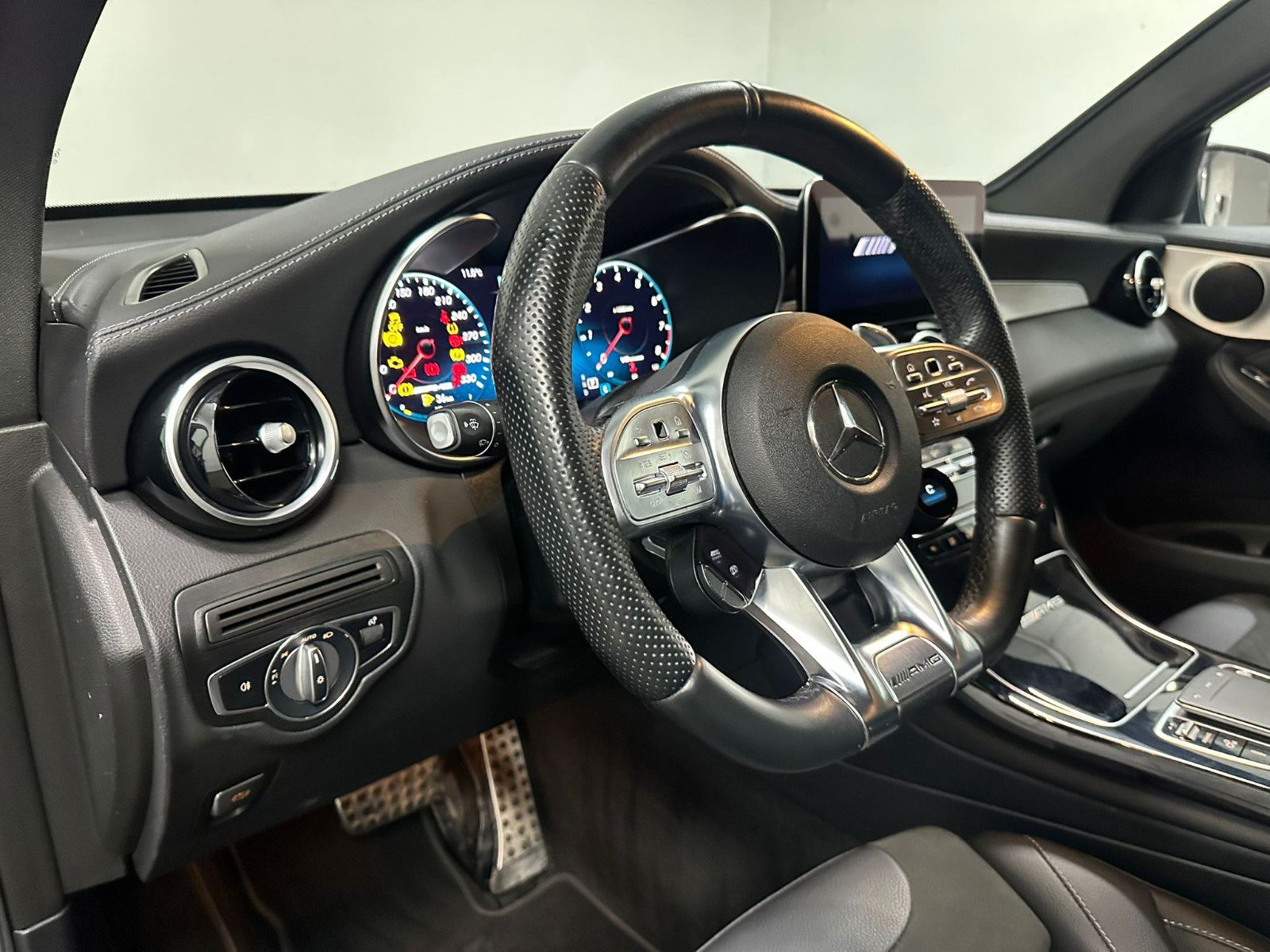 Fahrzeugabbildung Mercedes-Benz GLC 63 AMG 4MATIC+ Coupé *NIGHT*MIDLINE*MAGNO