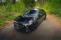 MERCEDES-BENZ A 250*AMG-LINE*360*ACC*NAVI*MULTIBEAM*