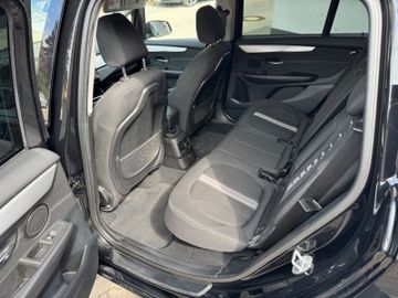 BMW 220 Gran Tourer - 10