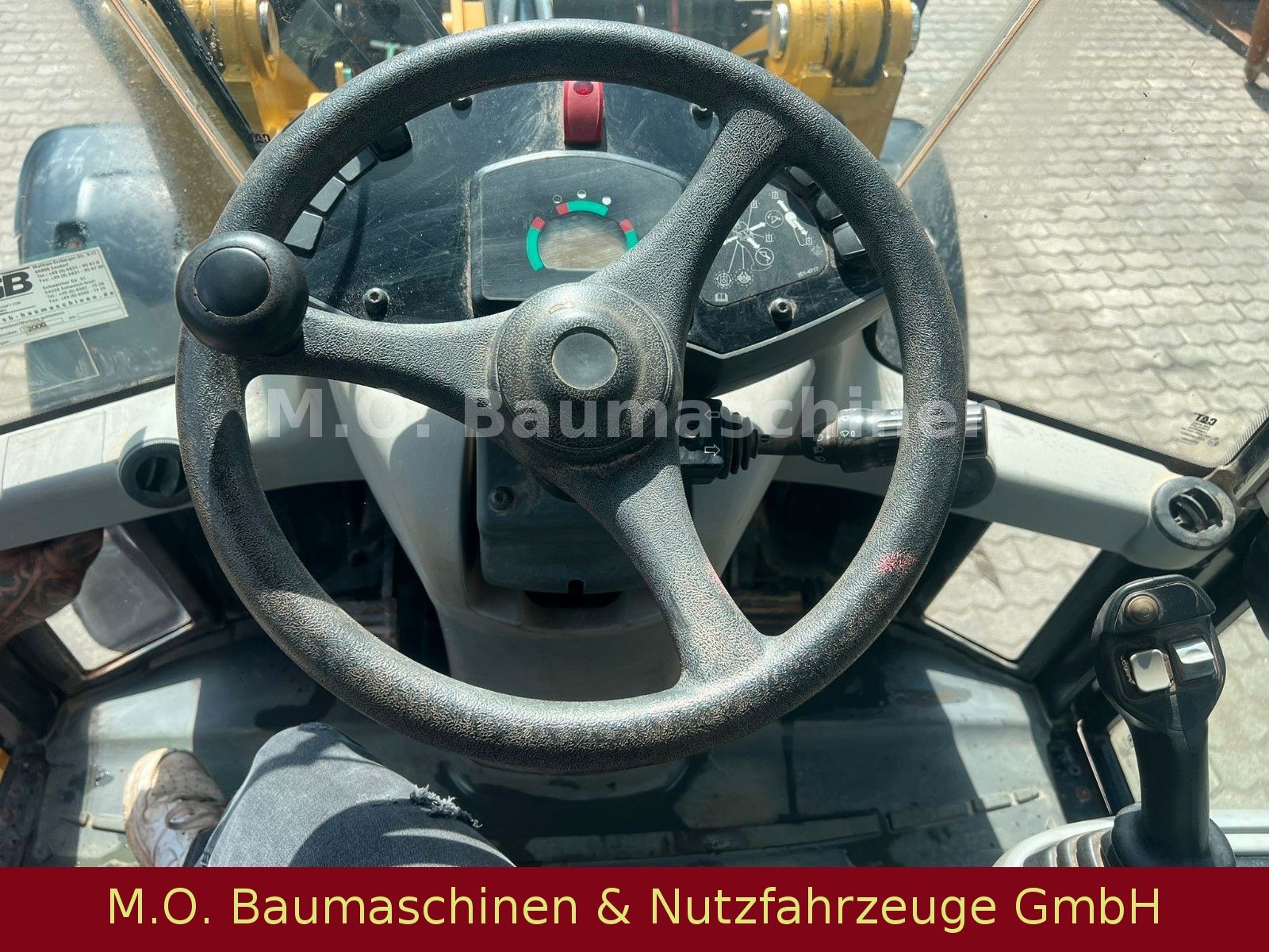 Fahrzeugabbildung CAT 906 H -2 / Klappschauefl / Gabel / SW/
