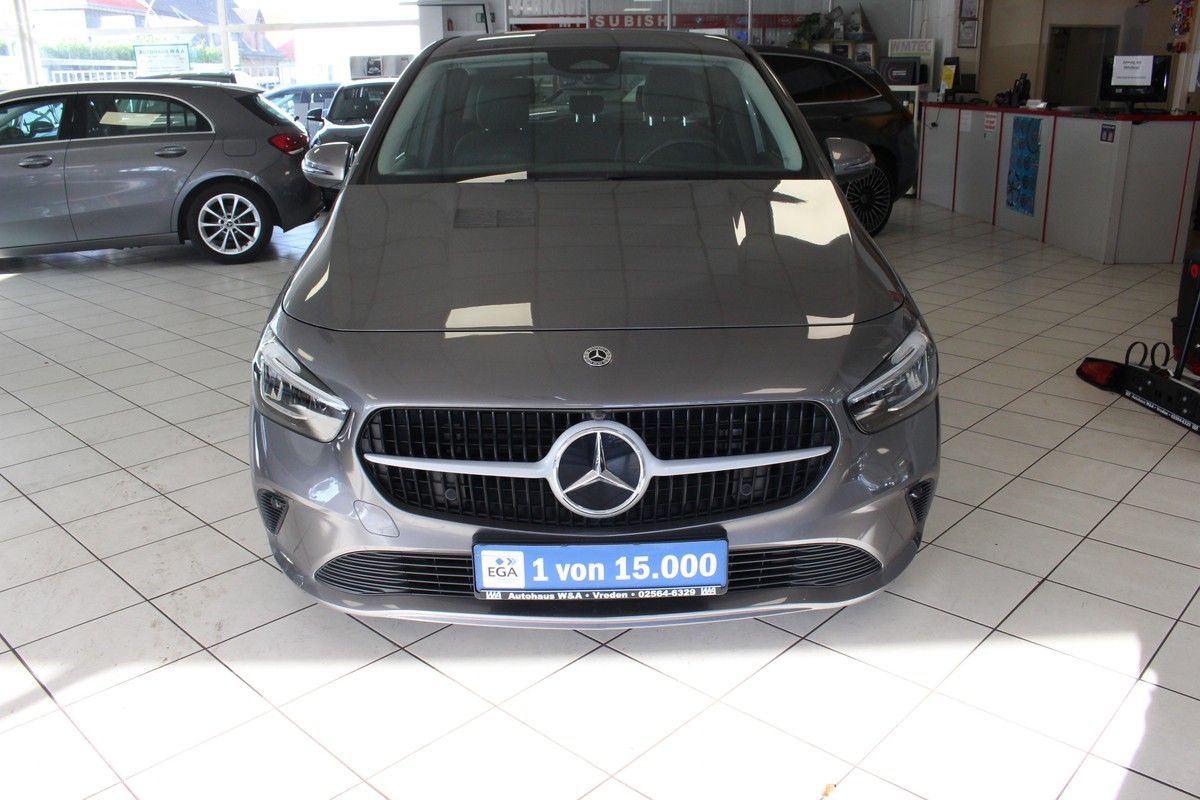 Mercedes-Benz B 180 LED LEDER NAVI imagem 2