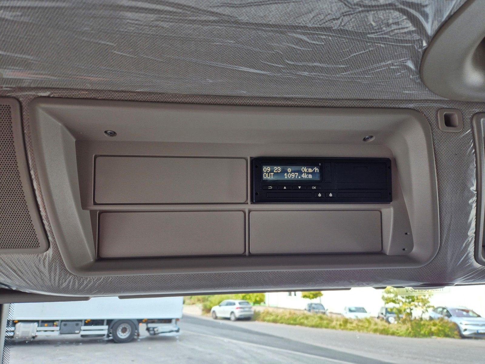 Fahrzeugabbildung Iveco X-Way AT300X48Z/P HR OFF 6x4 Hiab Winterdienst