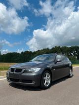 BMW e91 318i Steuerkette Neu Service Neu - BMW 318 aus 2006: Kombi