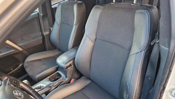 Toyota RAV 4 - 10