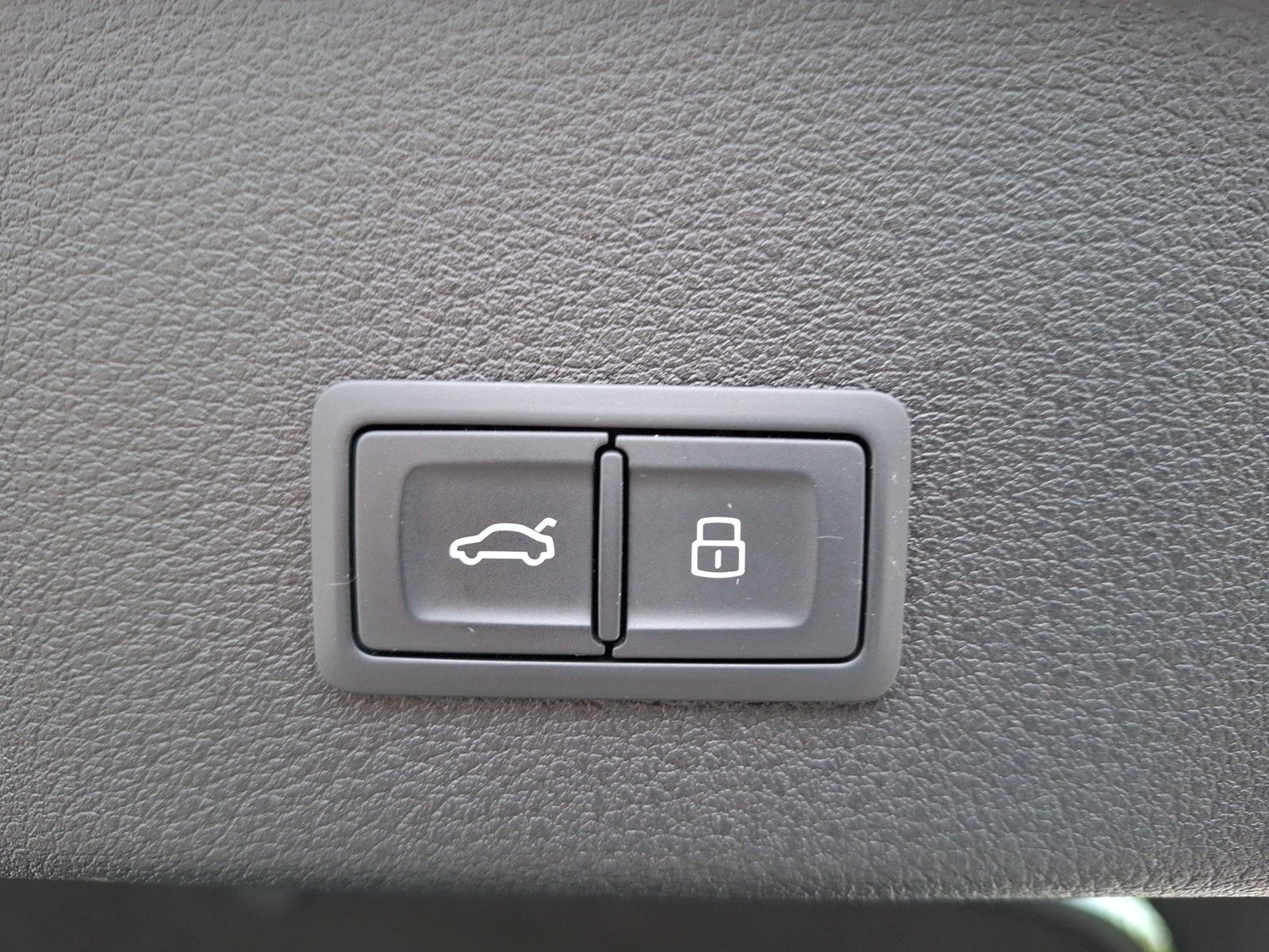 Fahrzeugabbildung Audi e-tron Sportback 50 advanced quattro LED Navi AV