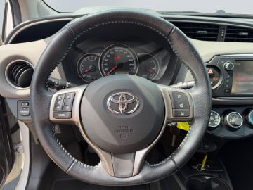 Toyota Yaris - 12