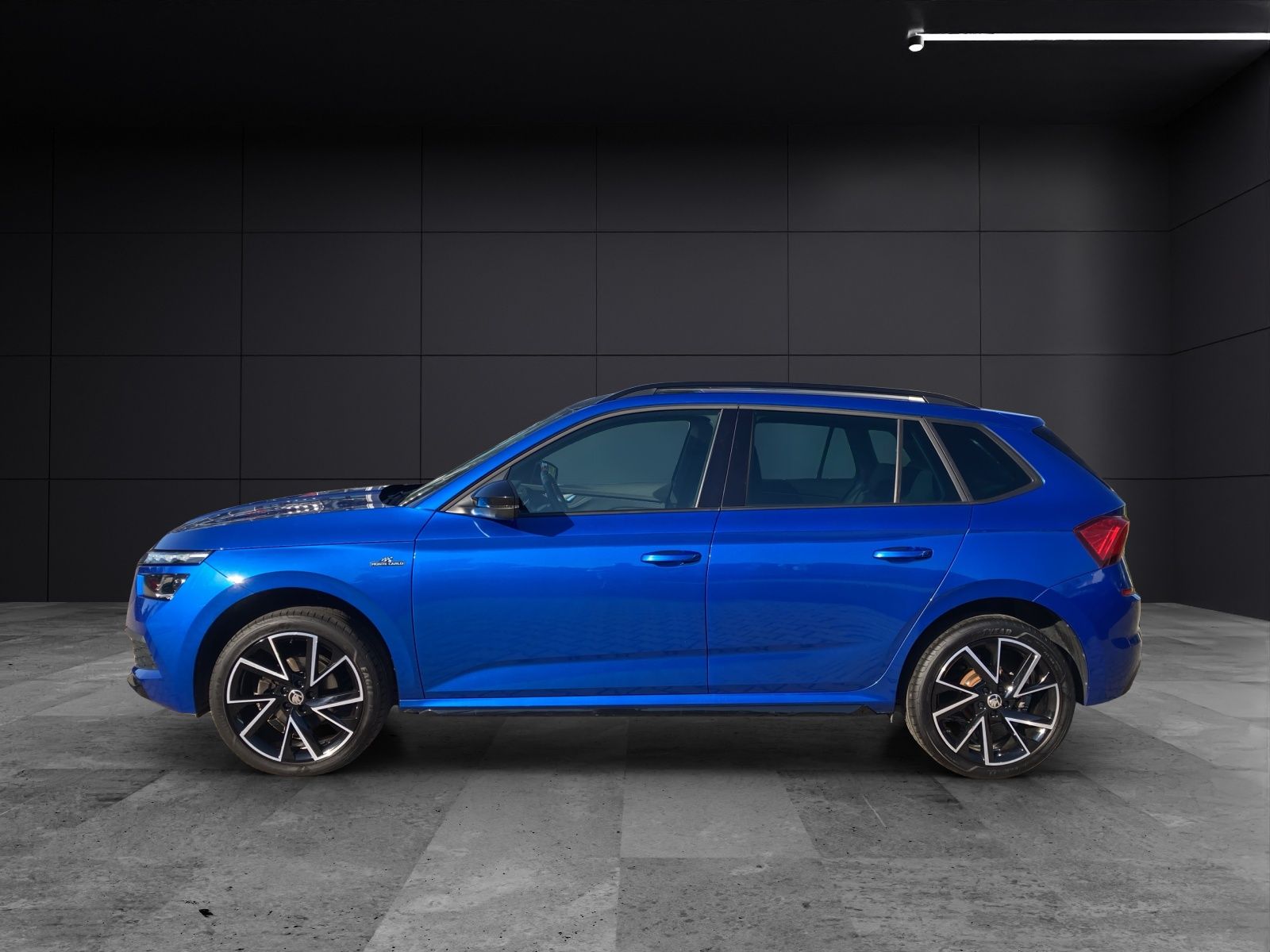 Fahrzeugabbildung SKODA Kamiq TSI Monte Carlo LED AHK Navi AID Pano ACC