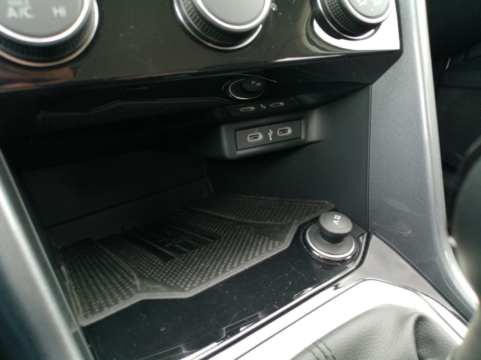 Volkswagen T-Roc - Bild 21