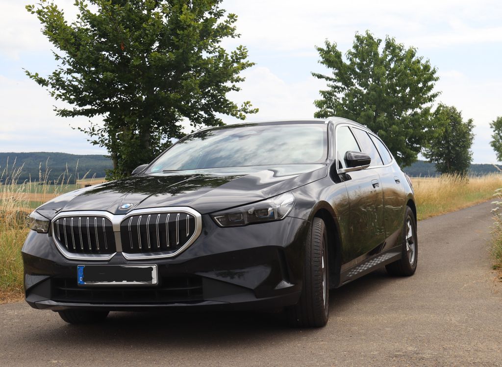 2024 BMW 520