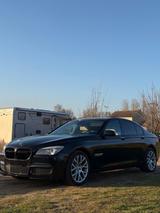 BMW 740D MPaket Individual farbe neu TÜV N... - gebrauchte BMW 740 aus dem Jahr 2012
