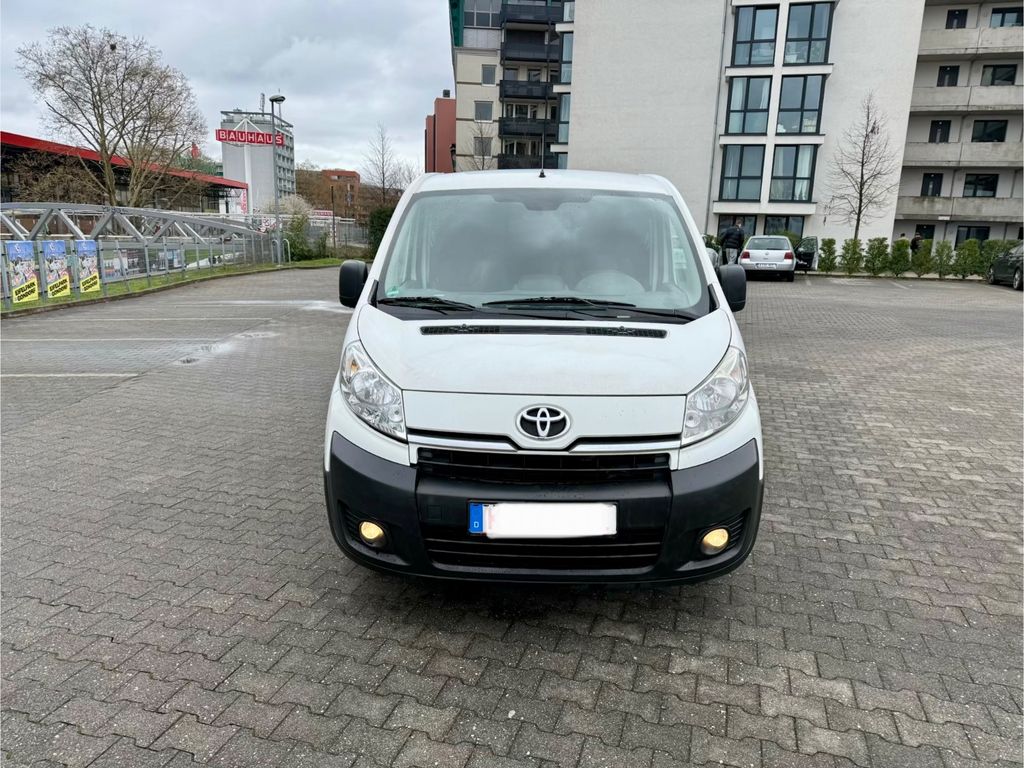 Toyota Proace (Verso)