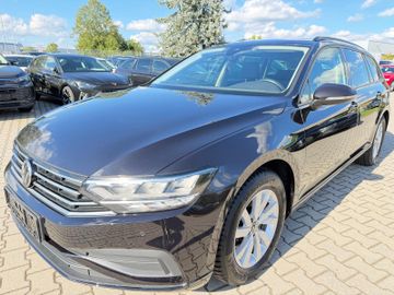 Volkswagen Passat Variant - 1
