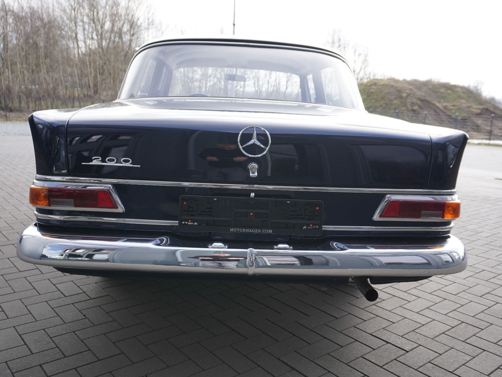 Fahrzeugabbildung Mercedes-Benz 200