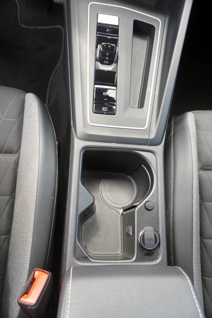 Volkswagen Golf VIII 1.5 eTSI Goal DSG LED Navi App-Connect, миниатюра 26