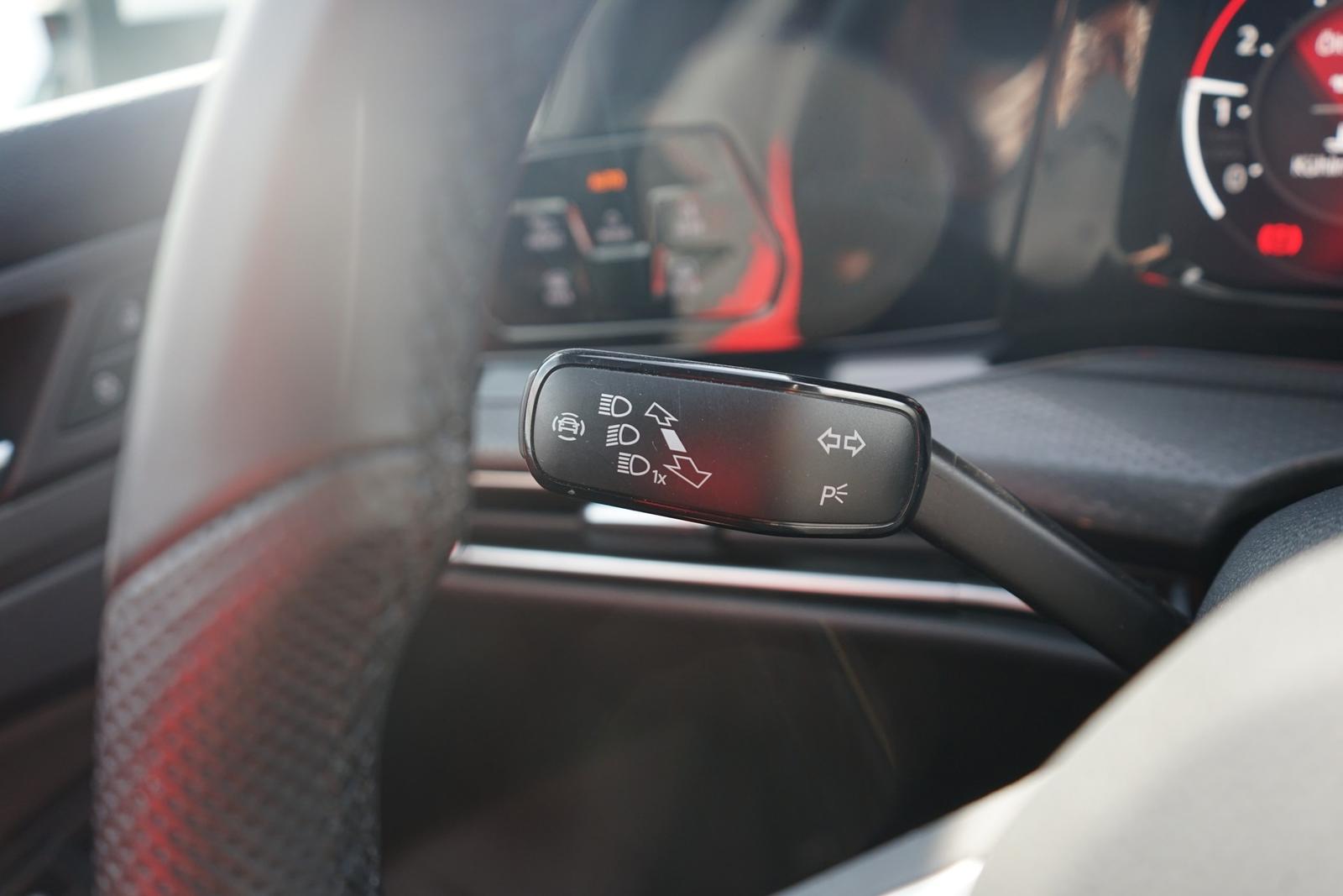 Volkswagen Golf GTI 2.0 TSI LED Navi ACC Sitzheizung DAB, миниатюра 25