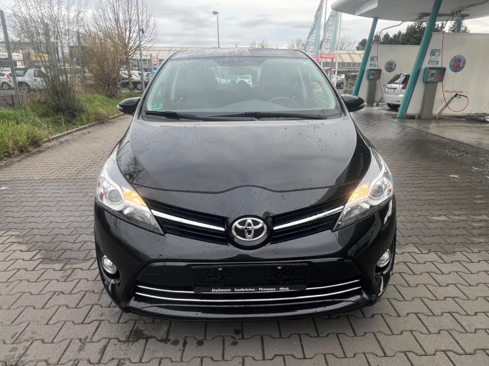 Toyota Verso Life