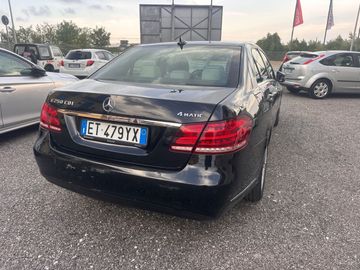 Mercedes E 250 - 3