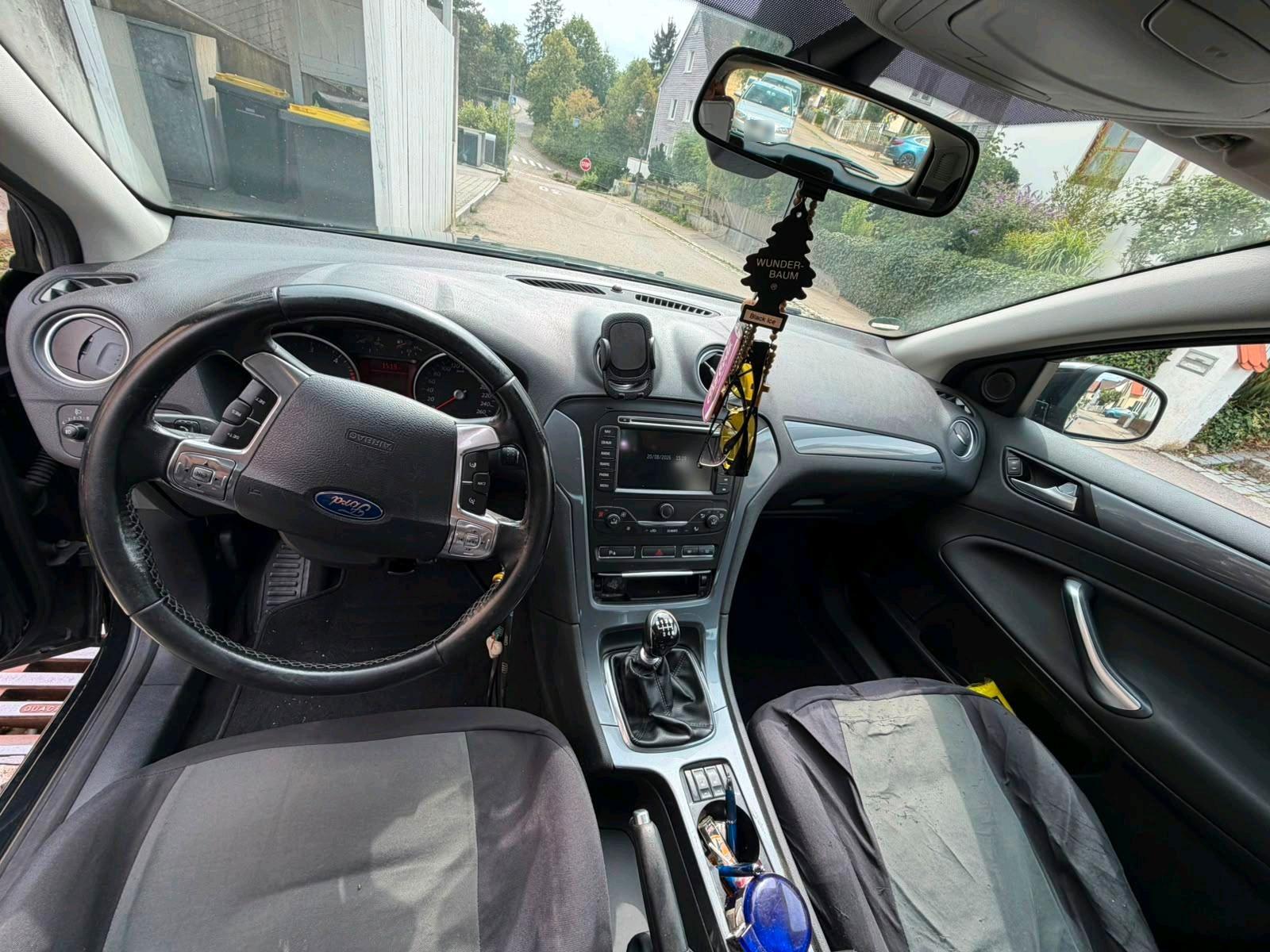 Ford Mondeo 2014 — photo 7