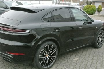Porsche Cayenne - 5