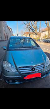 Mercedes-Benz A 200 ELEGANCE Elegance - Mercedes-Benz A 200 mit 3 Türen