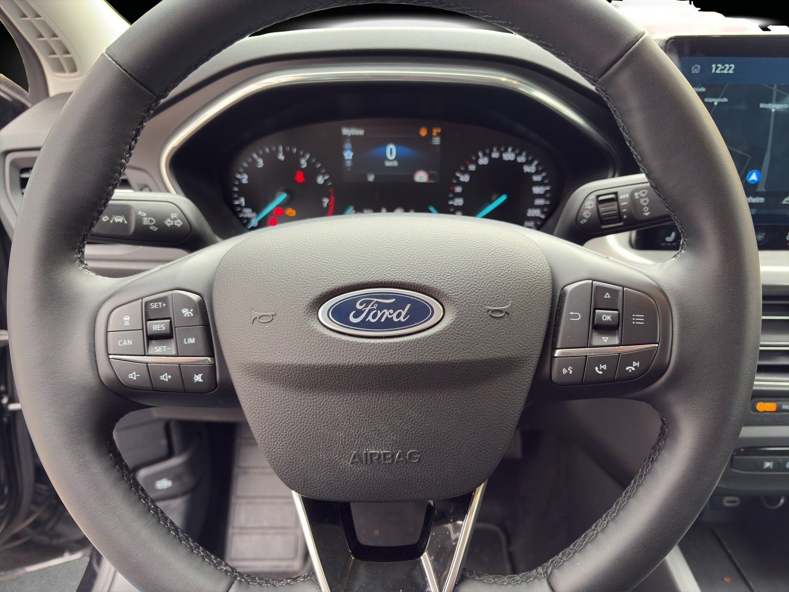 Fahrzeugabbildung Ford Focus Titanium Turnier Winter P. Kamera e.Call