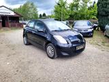 Toyota Yaris 1,0-l-VVT-i Life *1.Hand* - Toyota Yaris Gebrauchtwagen in Berlin