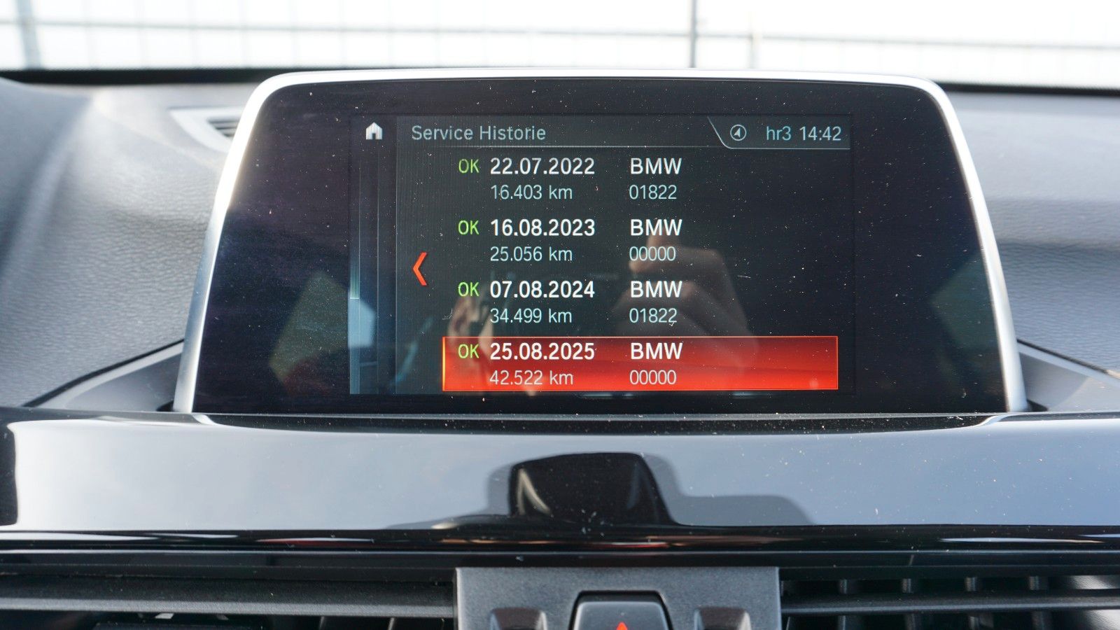 Fahrzeugabbildung BMW X1 sDrive 18i Sport Line, Kamera, PDC, Panorama