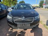 Skoda Superb 1.6 TDI DSG Style Style - Skoda Superb mit Diesel-Antrieb: Limousine, 1.6