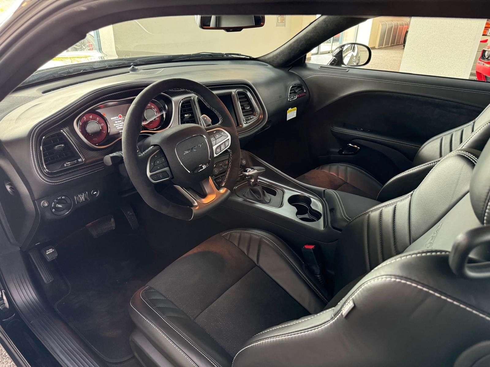 Fahrzeugabbildung Dodge CHALLENGER HELLCAT JAILBREAK -LAST CALL-CARBONE