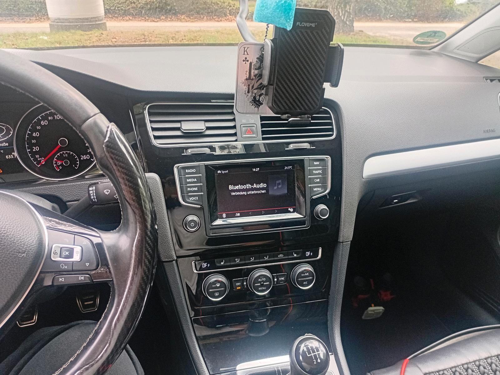 Volkswagen Golf 2015 — photo 15