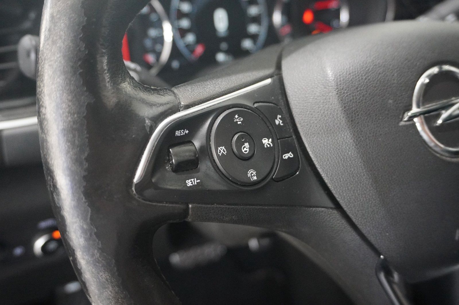 Fahrzeugabbildung Opel Insignia B ST 1.5T DYNAMIC NAVI/LED/KAMERA/DAB+