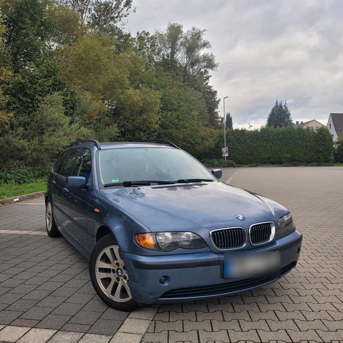 BMW 320
