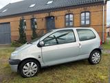 Renault Renaul Twingo 1.2 16 V AUTOMATIK, 75 PS - gebrauchte Renault Twingo aus dem Jahr 2002