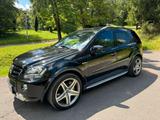 Mercedes-Benz ML 63 AMG 4MATIC AMG - Mercedes-Benz aus 2011: Ml