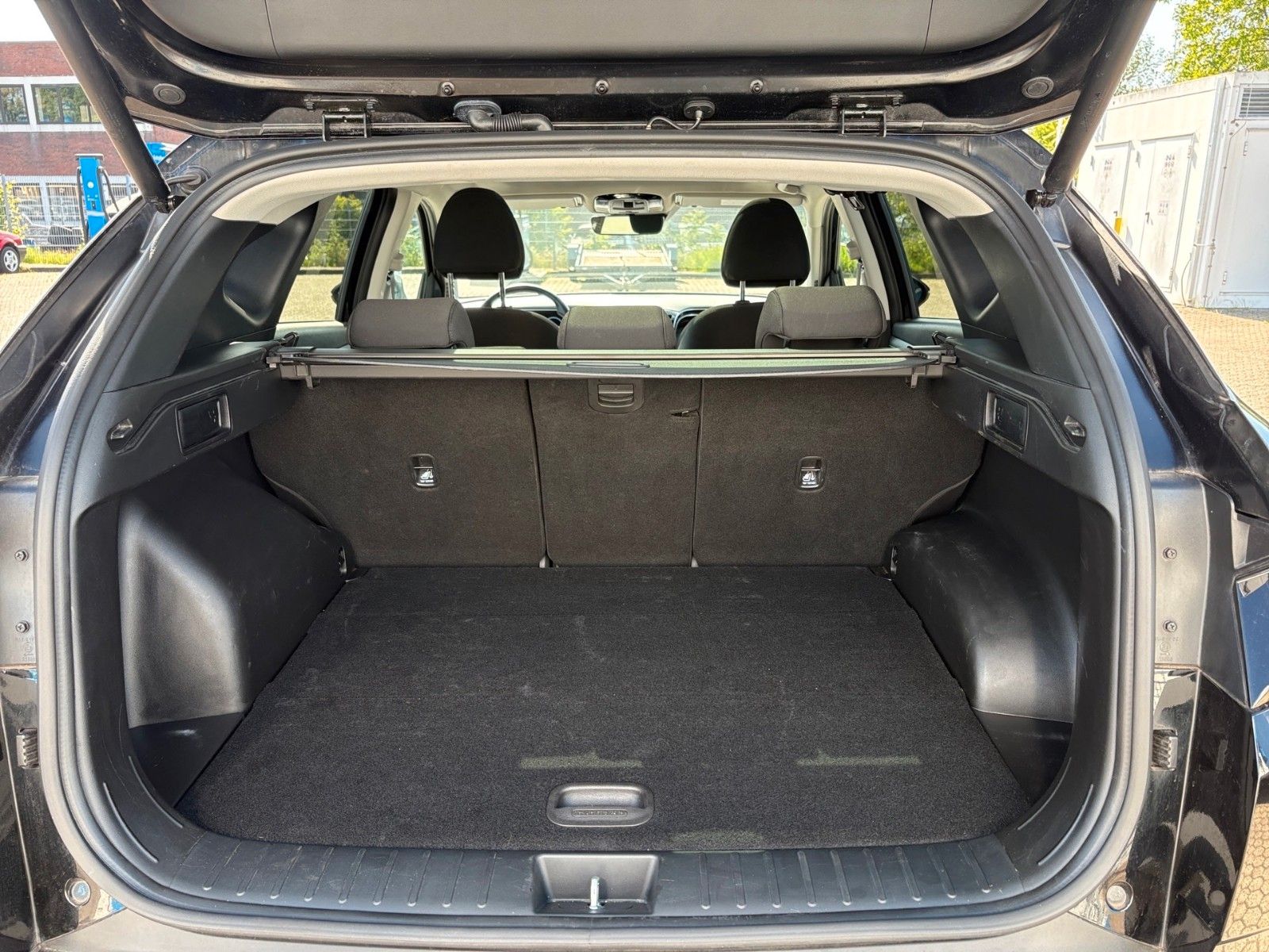 Fahrzeugabbildung Hyundai Tucson Trend Plug-In Hybrid Pano ECS & Assist